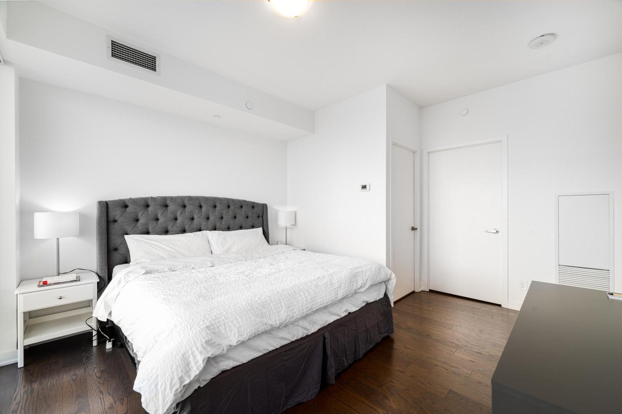 Presidential Suite Heart Of Downtown With Stunning View Торонто Екстер'єр фото