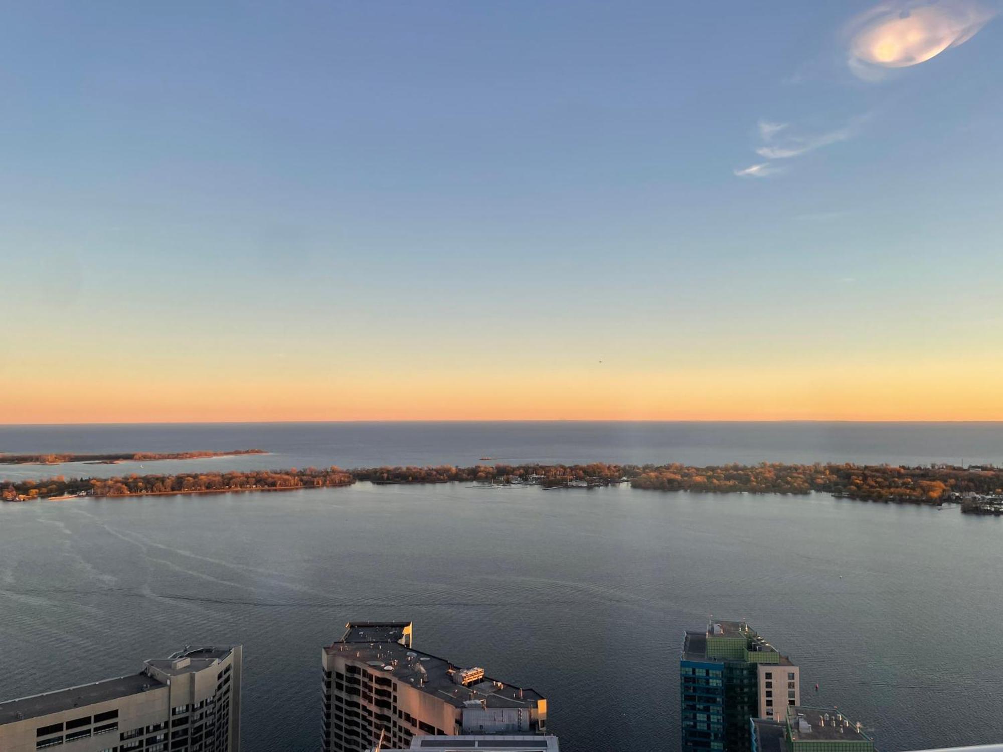 Presidential Suite Heart Of Downtown With Stunning View Торонто Екстер'єр фото
