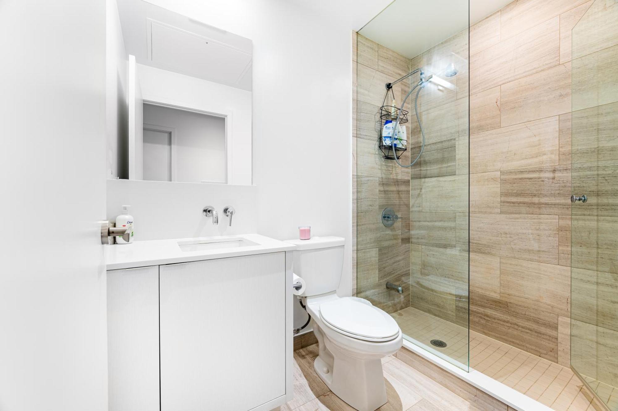 Presidential Suite Heart Of Downtown With Stunning View Торонто Екстер'єр фото