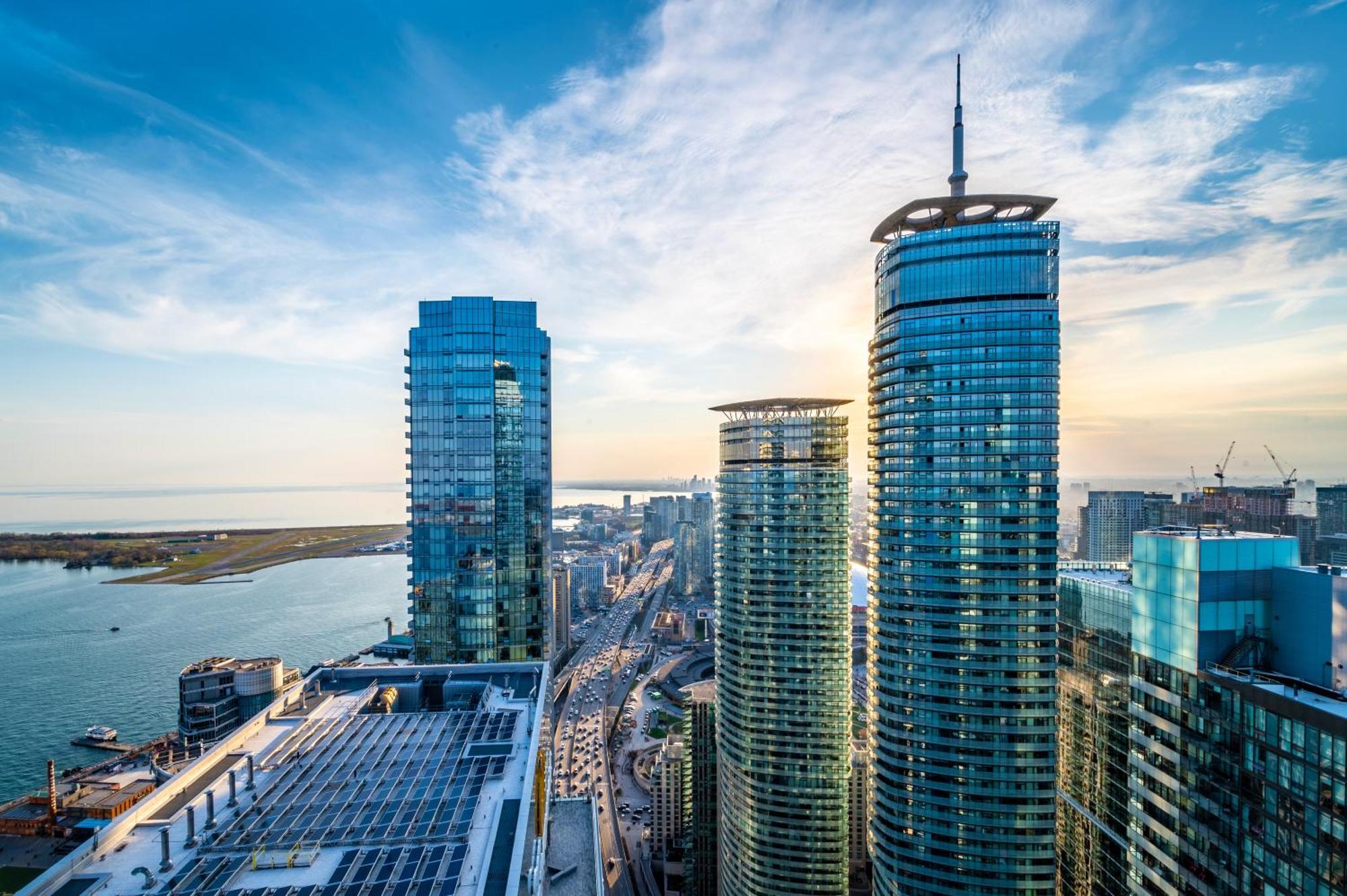 Presidential Suite Heart Of Downtown With Stunning View Торонто Екстер'єр фото